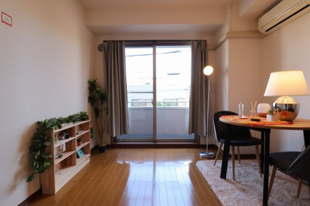 【洋室】 | ロイヤルクイーンズパーク関目