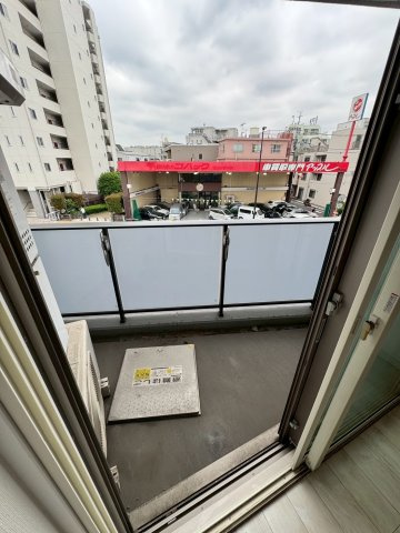 ガーラ・プレシャス三軒茶屋のバルコニー