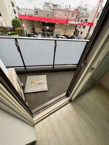 ガーラ・プレシャス三軒茶屋のバルコニー
