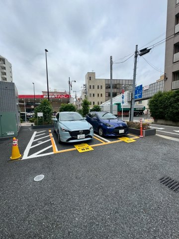 ガーラ・プレシャス三軒茶屋の駐車場
