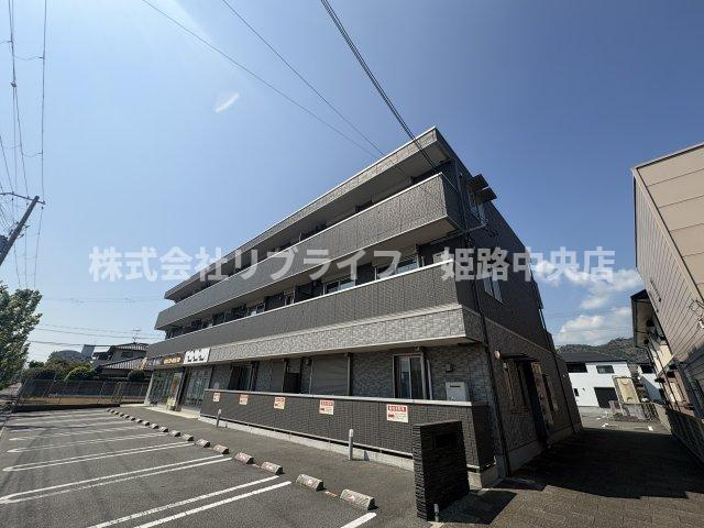 THE RESIDENCE　広畑早瀬町