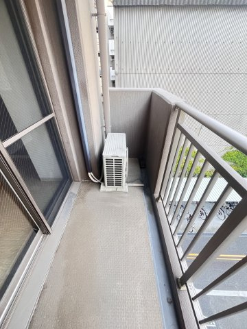 大阪市城東区野江２丁目の賃貸マンションのバルコニー