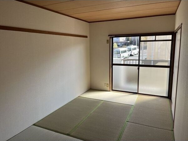箕ノ手ハイツAの和室