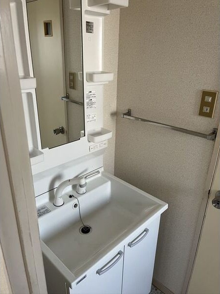 箕ノ手ハイツAの洗面所
