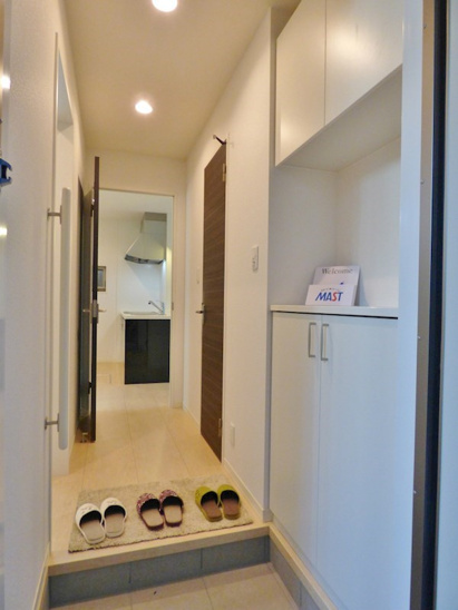 【玄関】モンテヴィラ芦屋春日町A 