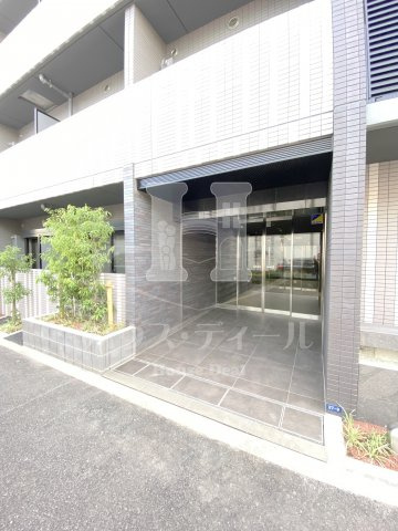 【エントランス】 | MAXIV板橋志村 | 落ち着いたエントランスです