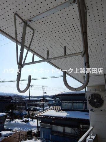 ウイングヒルズＢ棟のバルコニー|バルコニー物干し