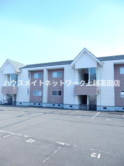 ウイングヒルズＢ棟の駐車場|駐車場