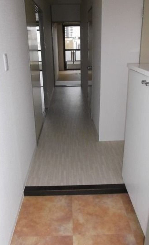 熊谷朝日ハイツの玄関