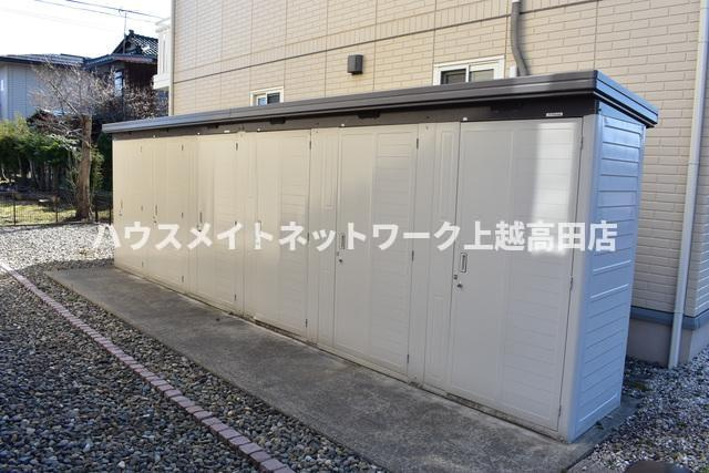 ロイヤルガーデン南城　D棟の設備|外部物置