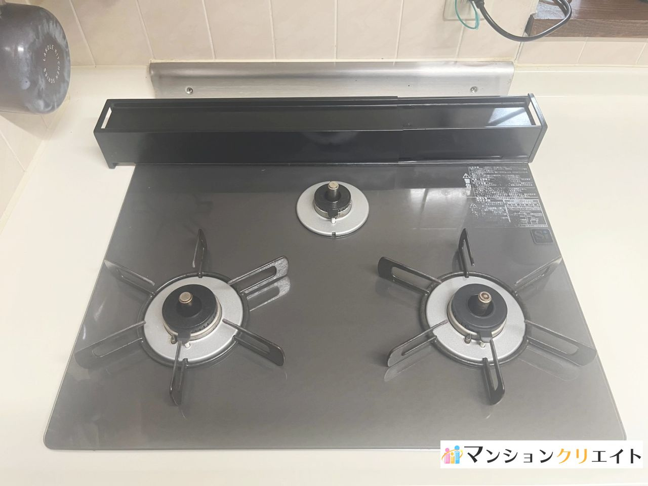サーパス松本フェニックス通りのキッチン|3口ガスコンロ（都市ガス）