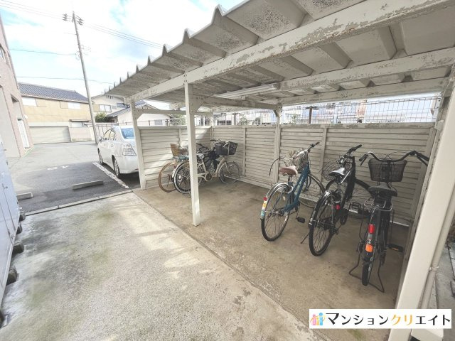 サーパス松本フェニックス通りの駐輪場