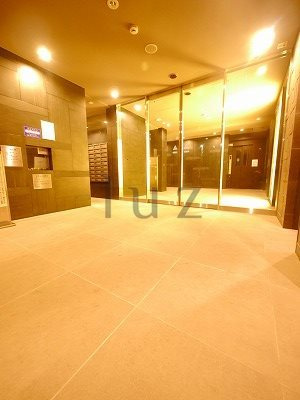 グランドガーラ川崎のエントランス