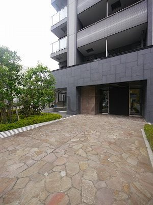 グランドガーラ川崎の外観