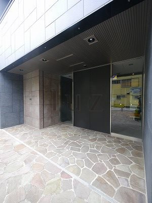 グランドガーラ川崎のエントランス