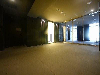 グランドガーラ川崎のロビー
