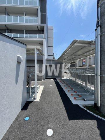 スワンズ京都東寺ガーデンの駐車場