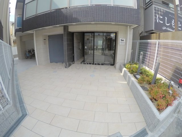 【エントランス】 | ピーエンシンビル