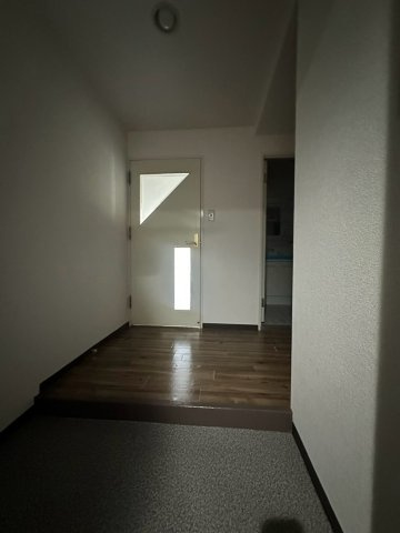 プリオーレ美山台の玄関