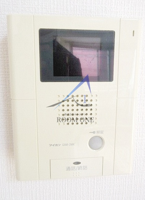 北新宿アーバンエクセレントのセキュリティ|モニター付きインターホンです。