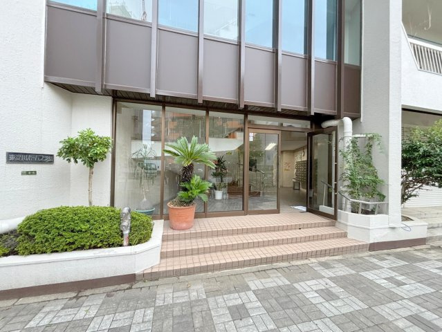 東淀川ホームプラザのエントランス