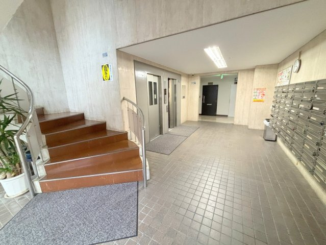 東淀川ホームプラザのエントランス