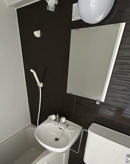 三光町マンションの洗面所