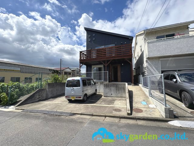 藤沢市石川5丁目　中古戸建の前面道路含む現地写真|令和8年8月6日撮影（内装工事中）
