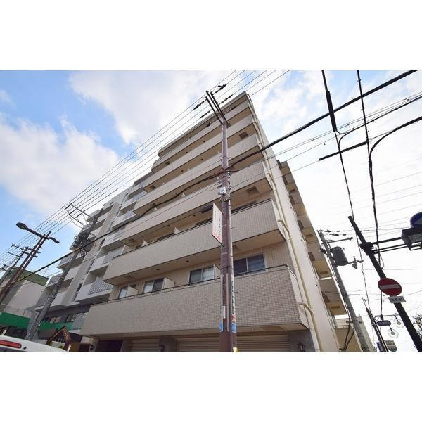 ロイヤルクイーンズパーク関目の外観