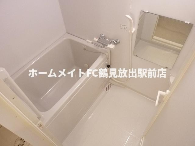 大阪市鶴見区放出東３丁目の賃貸マンションの浴室