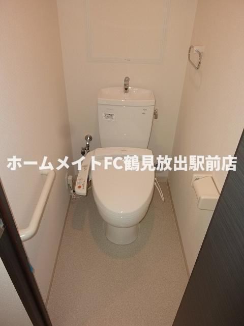 大阪市鶴見区放出東３丁目の賃貸マンションのトイレ