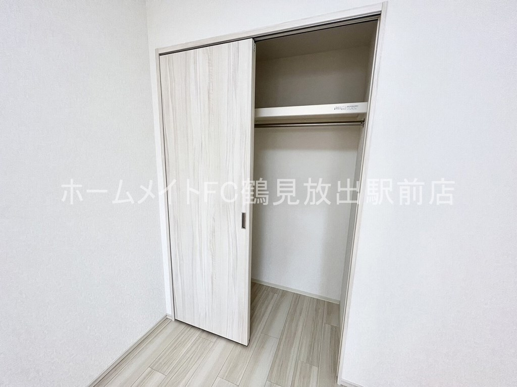 大阪市鶴見区鶴見４丁目の賃貸マンションの収納