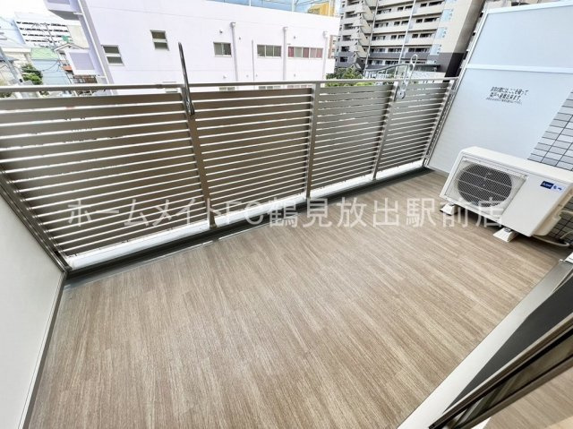 大阪市鶴見区鶴見４丁目の賃貸マンションのバルコニー