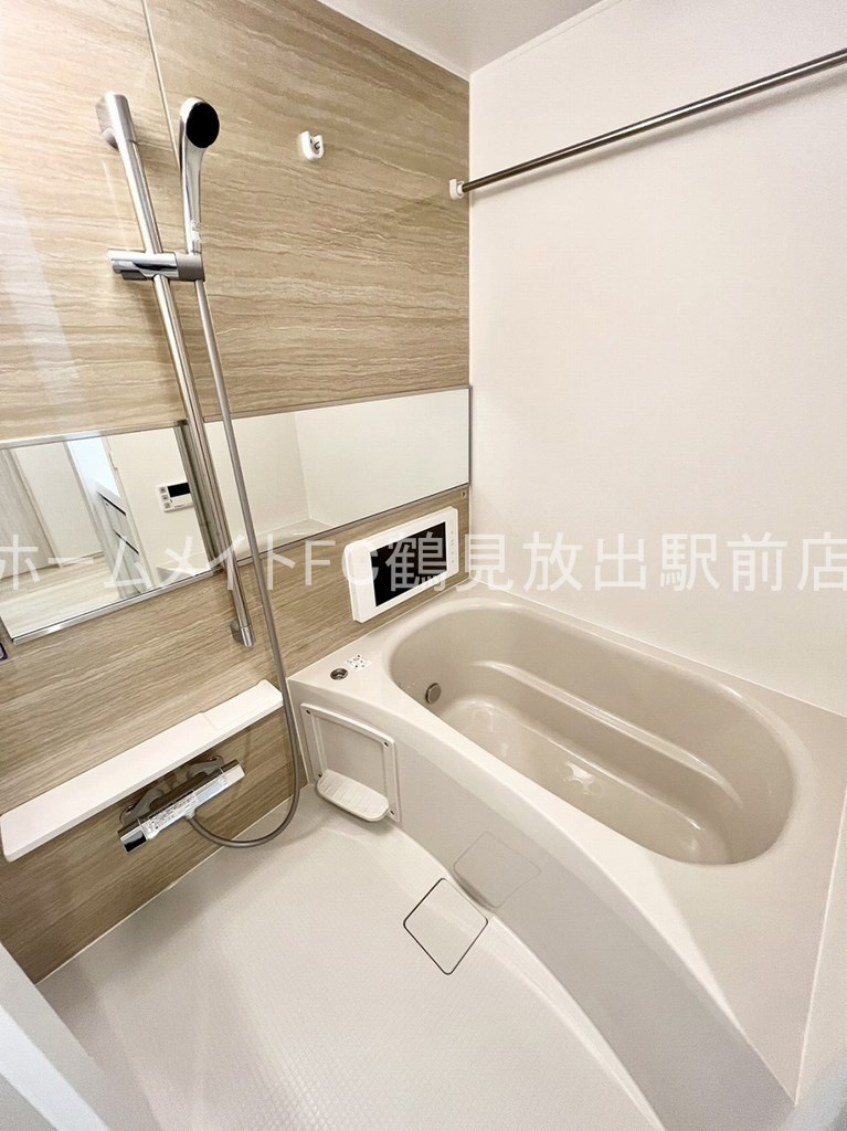 大阪市鶴見区鶴見４丁目の賃貸マンションの浴室