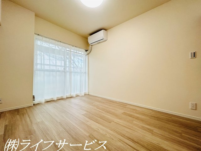 【洋室】 | プラザ歌島壱号棟A棟 | リビング側洋室5.7帖