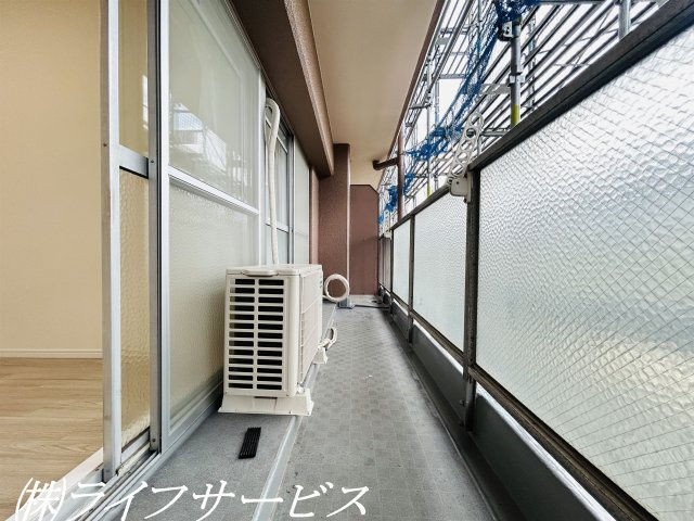 【バルコニー】 | プラザ歌島壱号棟A棟 | バルコニー／南西向き！陽当り良好です！（マンション大規模工事実施中）