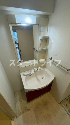 大阪市東淀川区西淡路１丁目の賃貸マンションの洗面所