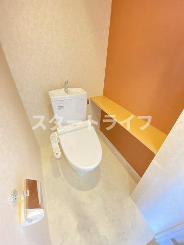 大阪市東淀川区西淡路１丁目の賃貸マンションのトイレ