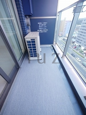 グランドガーラ横浜新子安のバルコニー