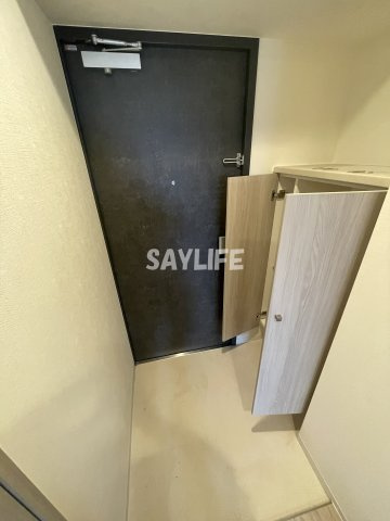 メイクス大阪鶴見の玄関