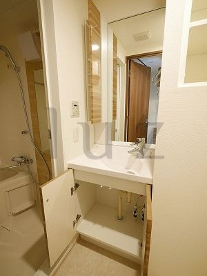 ガーラリバースクエア横濱南の洗面所