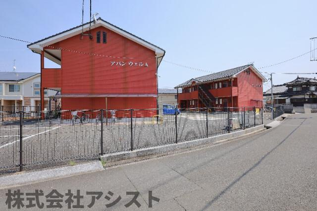 アバンウェルB棟の外観