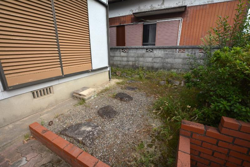 奈良戸建（398-8）の駐車場