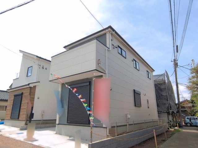 富士見市上沢２丁目の新築一戸建の外観|ららぽーと富士見やトナリエふじみ野など大型のショッピングセンターが近く、お買い物も楽々♪