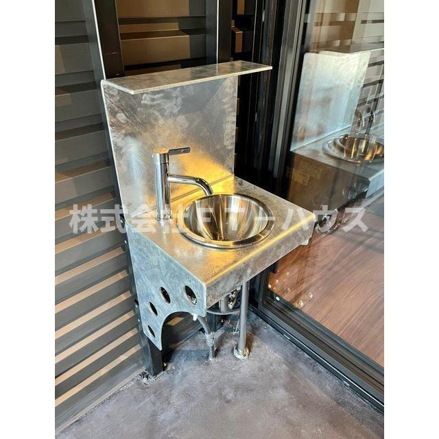 ＬＡＮＤ　ＢＡＳＥ　ＩＣＨＩＫＡＷＡ　Ｂ棟の洗面所