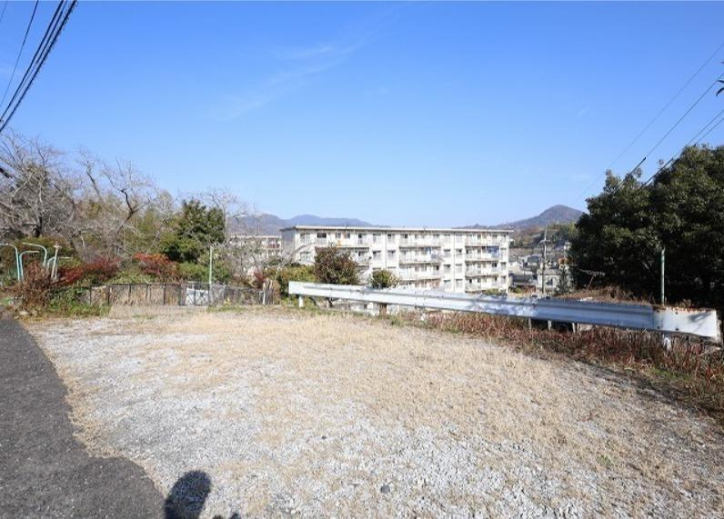 上山田平屋の駐車場