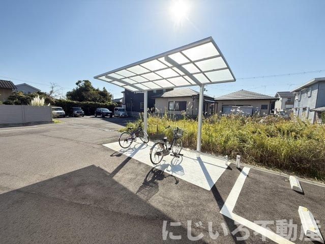 GRAND見能林の駐車場