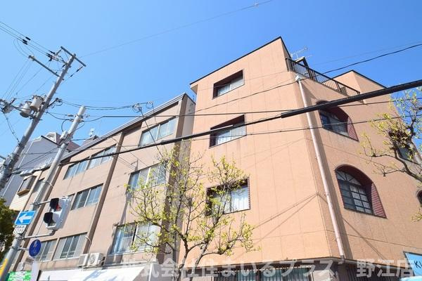 栄コーポの外観