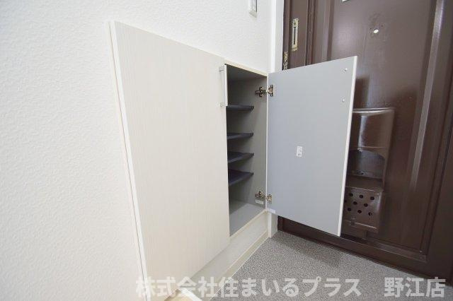 栄コーポの収納