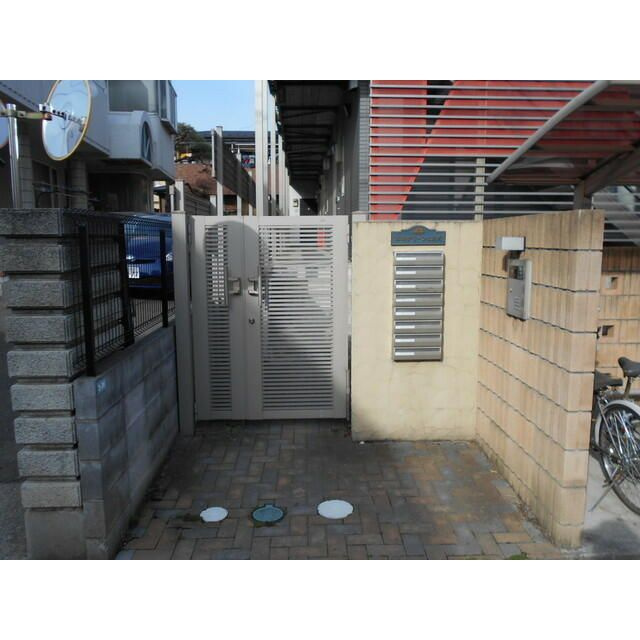 本町グリーンヒルズのエントランス